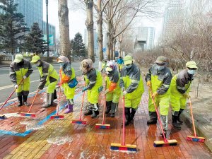 衡宇保洁办事成夏日“新宠天博电竞网站”(图1)